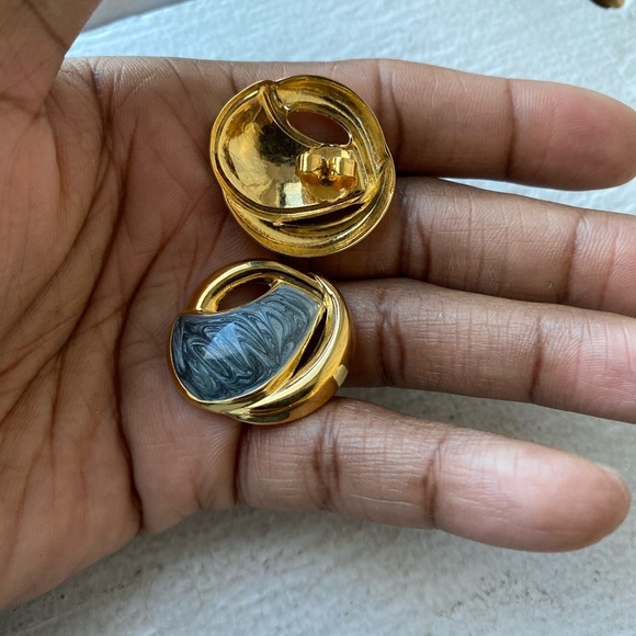 Vibrant gold and teal earrings - Picture 3 of 4